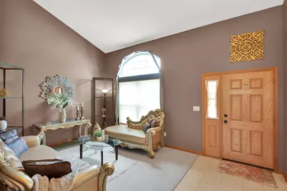 2905  Tanglewood Dr, Waukesha, WI 53189 - Photo 3