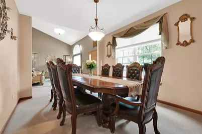 2905  Tanglewood Dr, Waukesha, WI 53189 - Photo 7