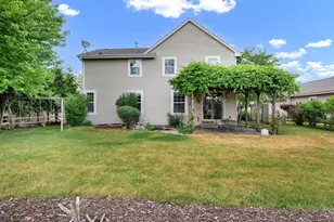 2905 Tanglewood Dr, Waukesha, WI 53189 - Photo 31