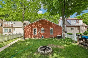 2406 S 79th St, West Allis, WI 53219 - Photo 27