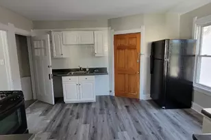 1817 N Humboldt Ave, Milwaukee, WI 53202 - Photo 11