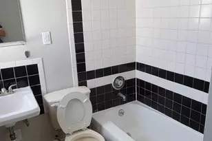 1817 N Humboldt Ave, Milwaukee, WI 53202 - Photo 11
