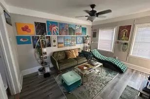 1817 N Humboldt Ave, Milwaukee, WI 53202 - Photo 9