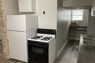 1817 N Humboldt Ave, Milwaukee, WI 53202 - Photo 15