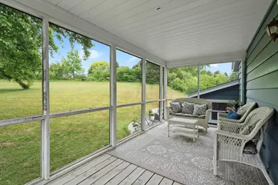 W271N4780  Greenhill Ct, Pewaukee, WI 53072 - Photo 15