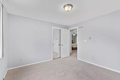 W271N4780  Greenhill Ct, Pewaukee, WI 53072 - Photo 21