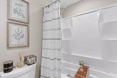 W271N4780  Greenhill Ct, Pewaukee, WI 53072 - Photo 23