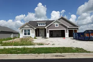 1400 Periwinkle Pass, Oconomowoc, WI 53066 - Photo 1