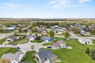 W6484 Brandon Ct, Greenville, WI 54942 - Photo 41