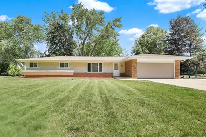17550  Brooklawn Dr, Brookfield, WI 53045 - Photo 7