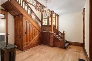 122 10th St, La Crosse, WI 54601 - Photo 3