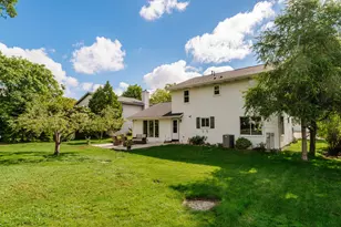 8351 S Deer Ridge Pass, Oak Creek, WI 53154 - Photo 31