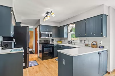 1923  Cliff-Alex Ct, Waukesha, WI 53189 - Photo 11
