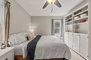 2472 N 71st St, Wauwatosa, WI 53213 - Photo 15