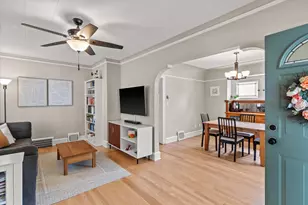 2472 N 71st St, Wauwatosa, WI 53213 - Photo 5