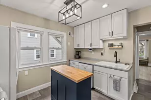 2472 N 71st St, Wauwatosa, WI 53213 - Photo 13