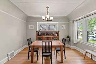 2472 N 71st St, Wauwatosa, WI 53213 - Photo 11