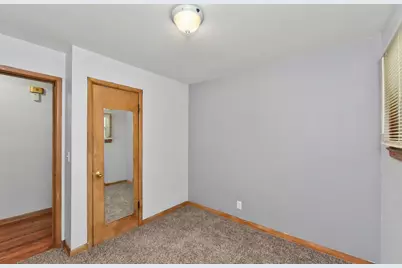 7400 W Melvina St, Milwaukee, WI 53216 - Photo 15
