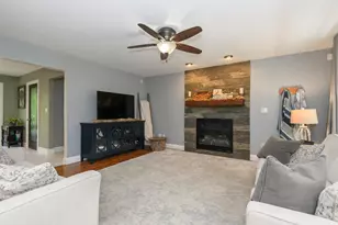 5674 Deer Wood Ln, Wayne, WI 53010 - Photo 9