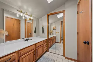 6318 Cedar St, Wauwatosa, WI 53213 - Photo 17