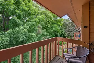 6318 Cedar St, Wauwatosa, WI 53213 - Photo 11