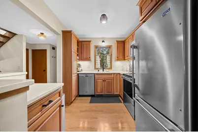 6318  Cedar St, Wauwatosa, WI 53213 - Photo 5