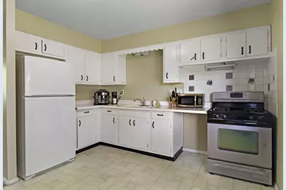 1712  87th St, Kenosha, WI 53143 - Photo 5
