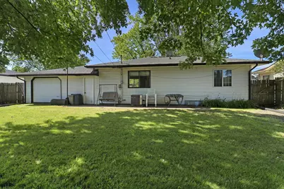 1712  87th St, Kenosha, WI 53143 - Photo 3