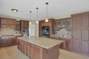 9223 W Wyndham Hills Ct, Franklin, WI 53132 - Photo 1