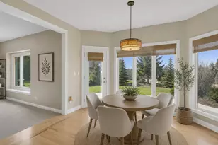 9223 W Wyndham Hills Ct, Franklin, WI 53132 - Photo 13