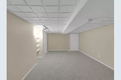 9223 W Wyndham Hills Ct, Franklin, WI 53132 - Photo 55