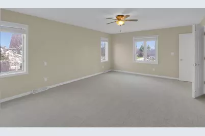 9223 W Wyndham Hills Ct, Franklin, WI 53132 - Photo 27