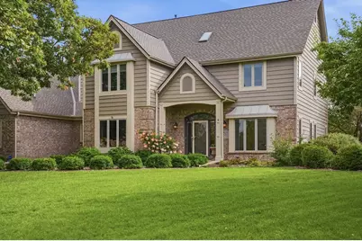 9223 W Wyndham Hills Ct, Franklin, WI 53132 - Photo 1