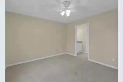 9223 W Wyndham Hills Ct, Franklin, WI 53132 - Photo 39