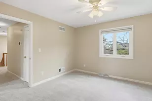 9223 W Wyndham Hills Ct, Franklin, WI 53132 - Photo 45