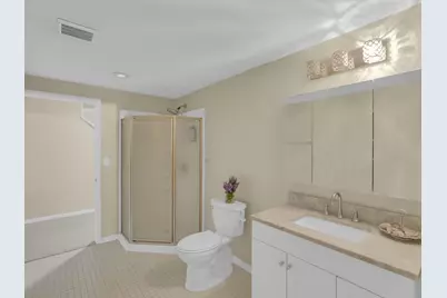9223 W Wyndham Hills Ct, Franklin, WI 53132 - Photo 45