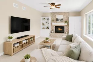 9223 W Wyndham Hills Ct, Franklin, WI 53132 - Photo 15