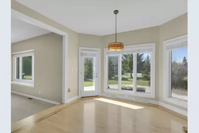 9223 W Wyndham Hills Ct, Franklin, WI 53132 - Photo 15