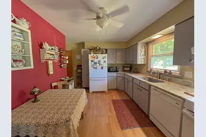 119  Roosevelt St, Fort Atkinson, WI 53538 - Photo 11