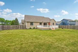 3130 Pritchard Dr, Racine, WI 53406 - Photo 35