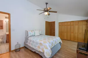 6941 W Glenbrook Rd, Milwaukee, WI 53223 - Photo 13
