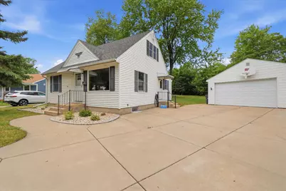 534  Peters Dr, Waukesha, WI 53188 - Photo 35