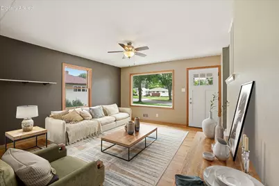 534  Peters Dr, Waukesha, WI 53188 - Photo 3