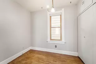 2410 S Lenox St, Milwaukee, WI 53207 - Photo 5