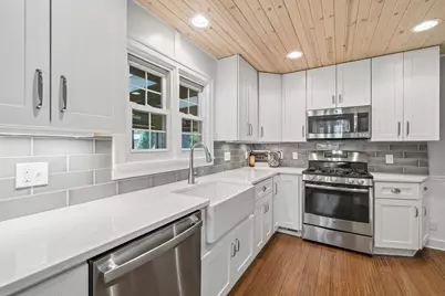 837  Van Slyke Dr, Fontana, WI 53125 - Photo 21