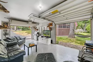 837 Van Slyke Dr, Fontana, WI 53125 - Photo 9