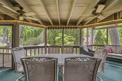 837  Van Slyke Dr, Fontana, WI 53125 - Photo 39