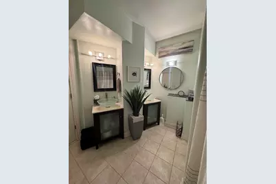 1915 N Water St #207, Milwaukee, WI 53202 - Photo 13