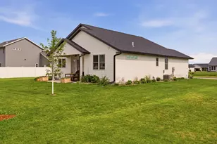 1709 Killdeer St, Holmen, WI 54636 - Photo 23