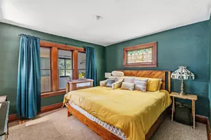 2154 S 69th St, West Allis, WI 53219 - Photo 9
